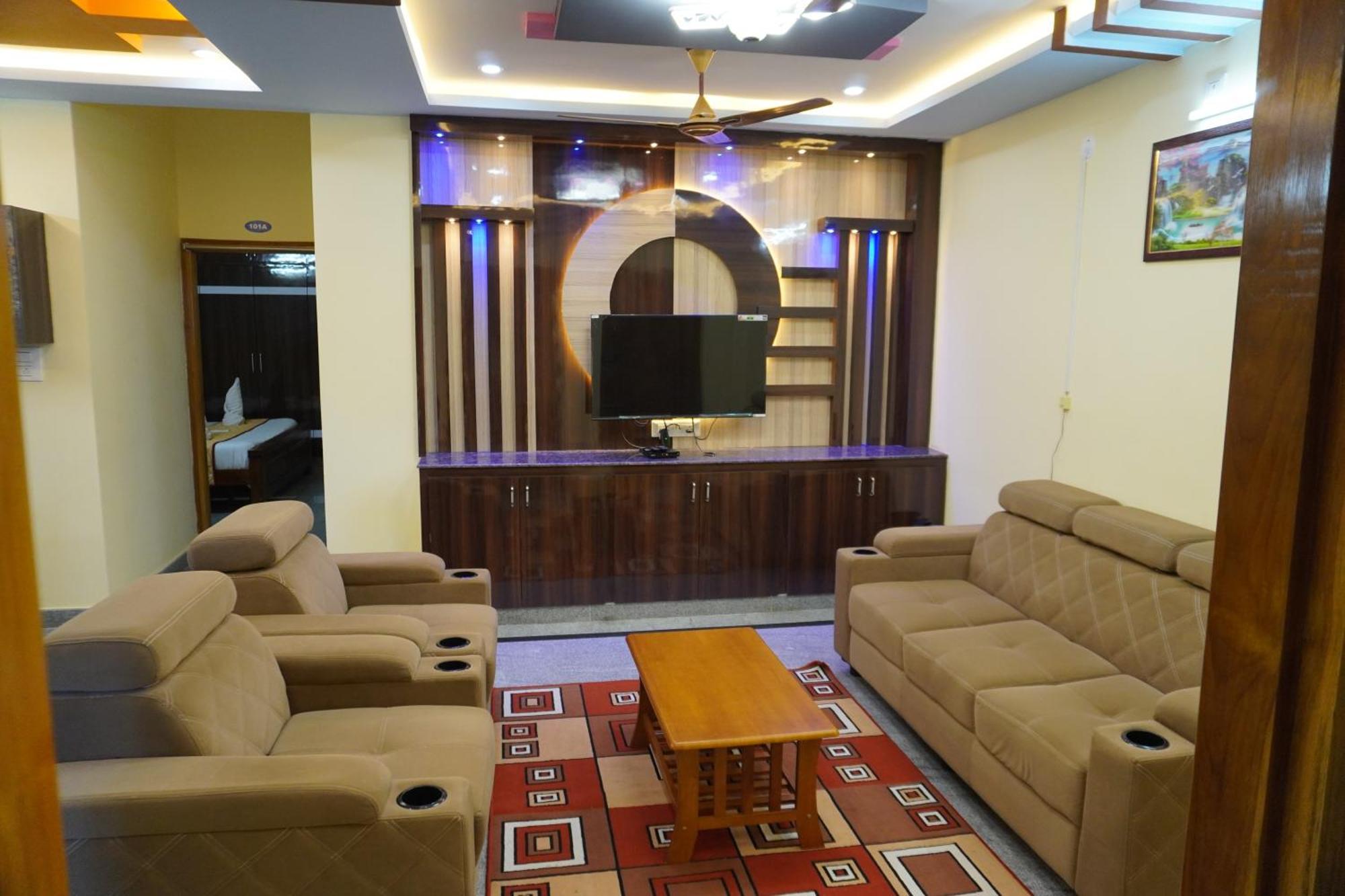 Tirumala Premium Home Stay Tirupati Zewnętrze zdjęcie