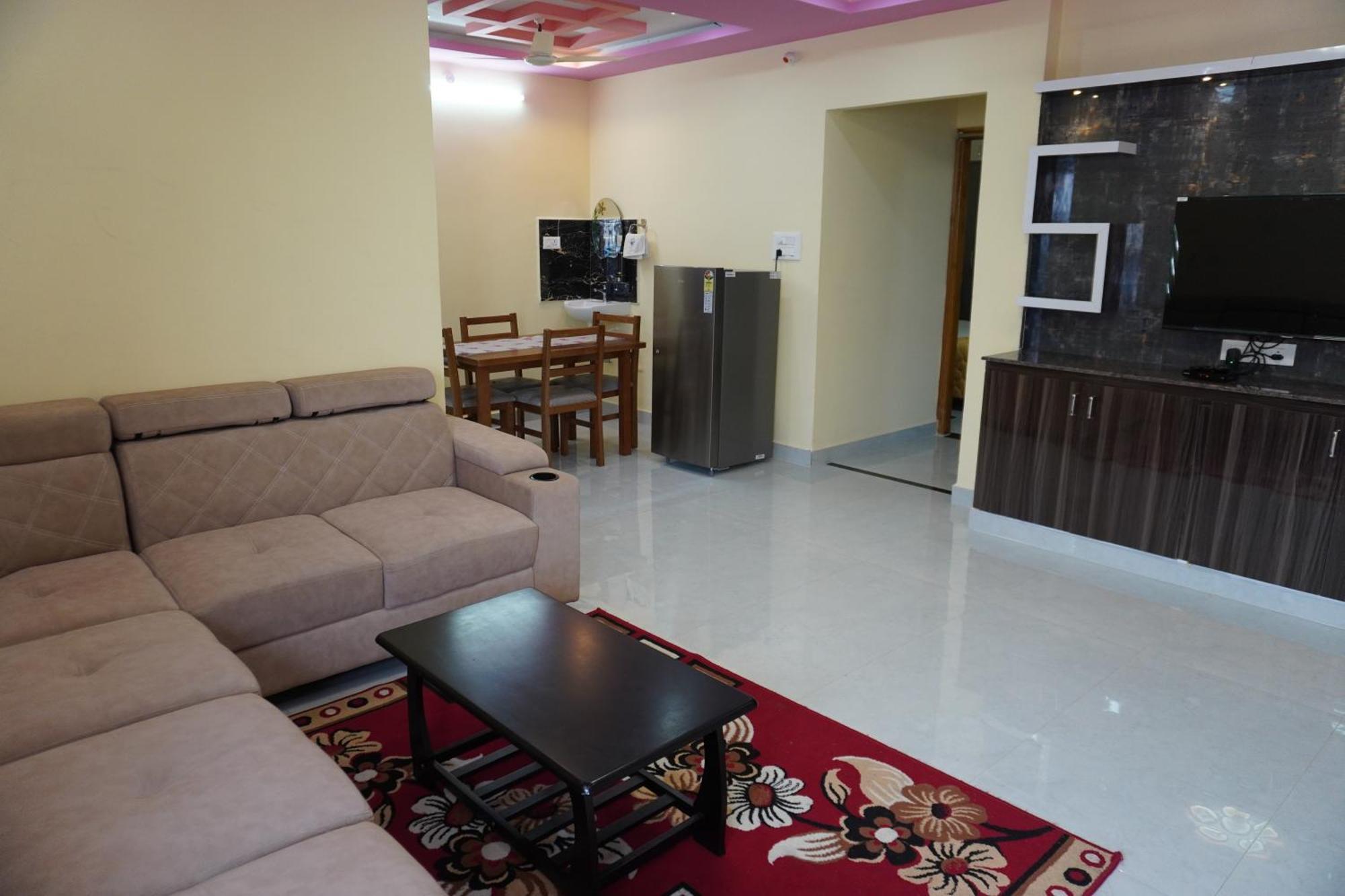 Tirumala Premium Home Stay Tirupati Zewnętrze zdjęcie