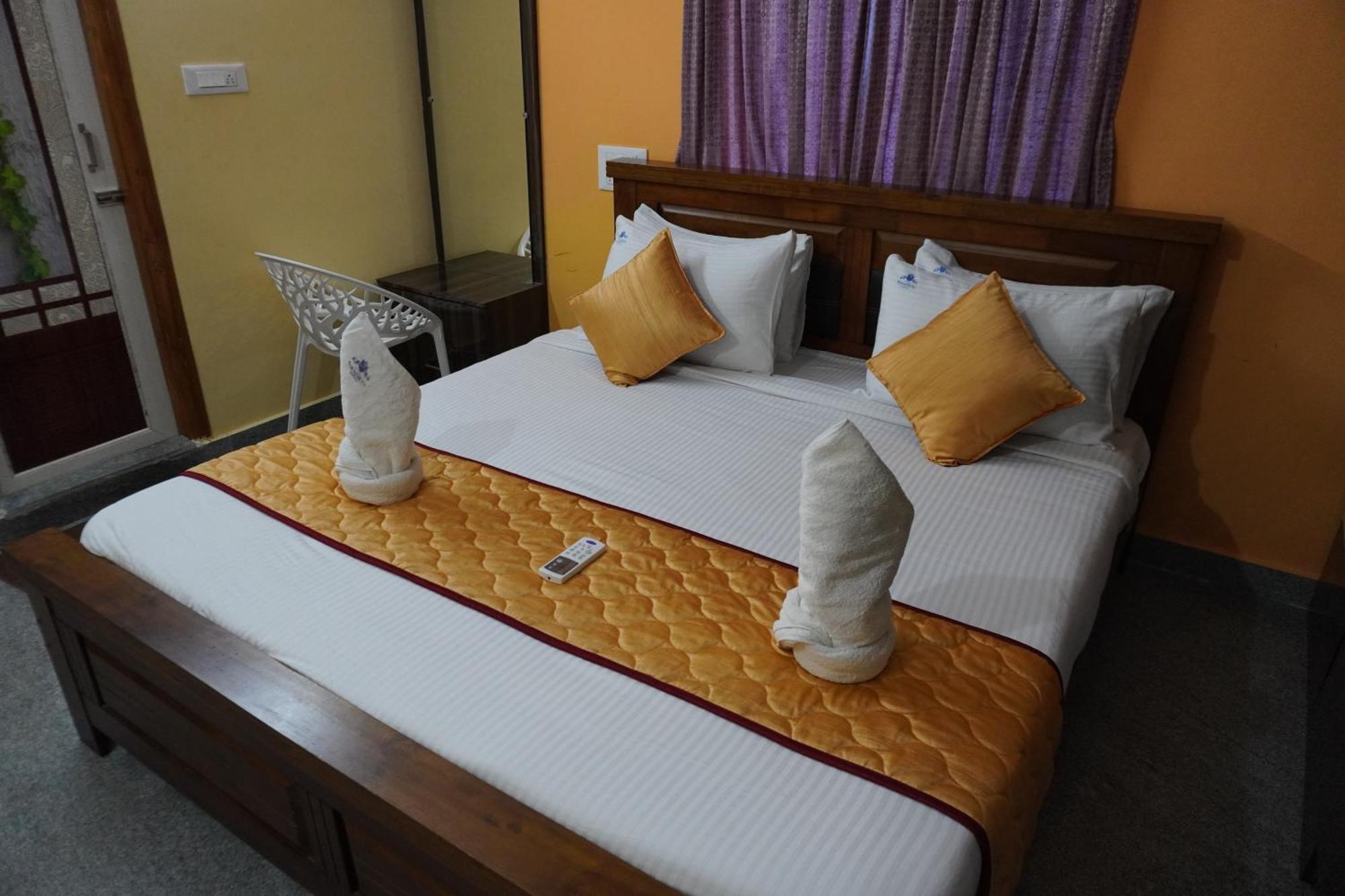 Tirumala Premium Home Stay Tirupati Zewnętrze zdjęcie